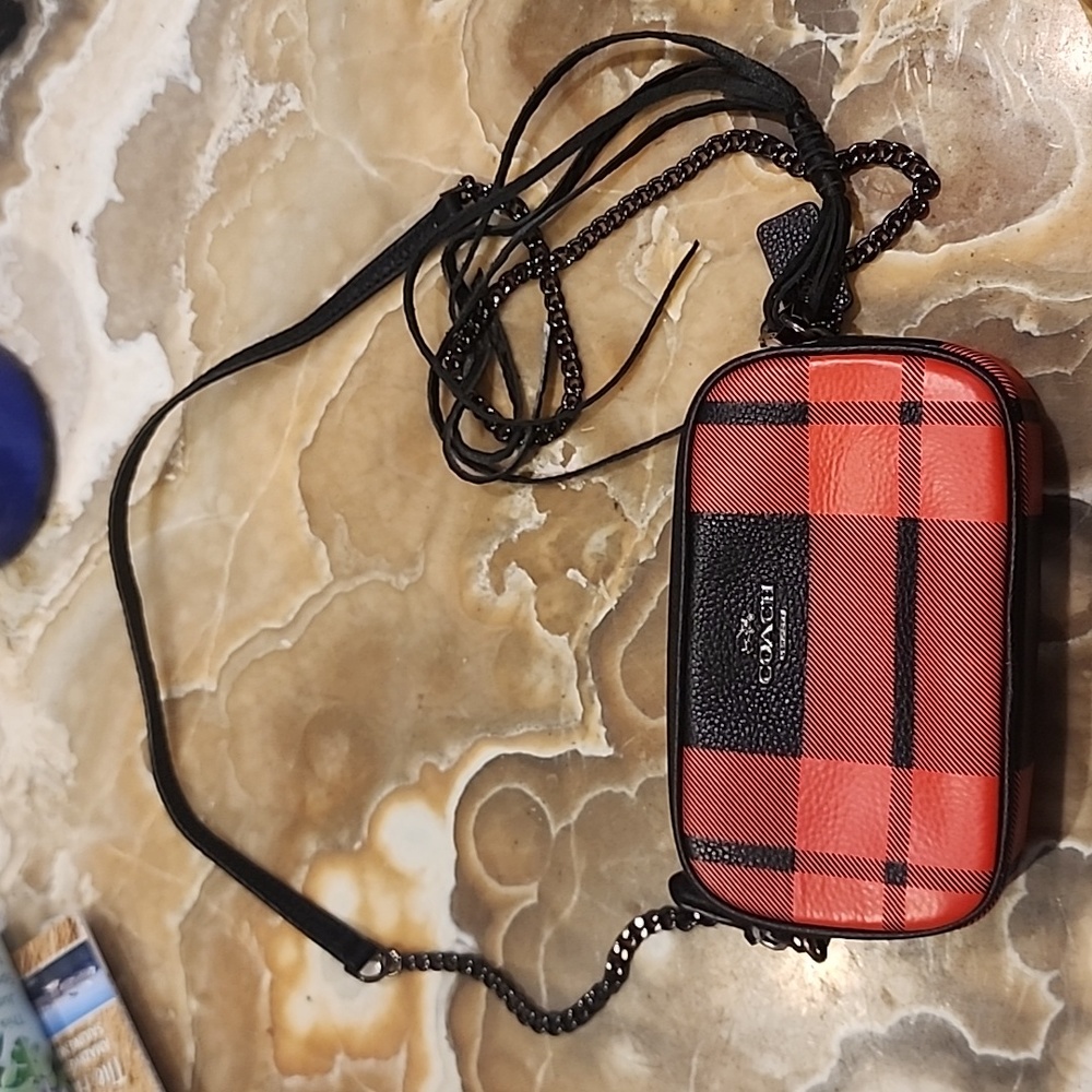RARE NWT Coach wristlet purse